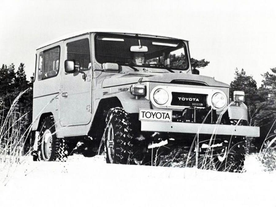 Toyota Land Cruiser 1973 года  (фото 3 из 8)